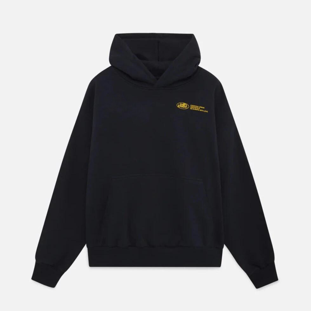 Trendy dame oversized hoodie i blødt stof med 'With Love'-print, ideel til efterår og vinter komfort.