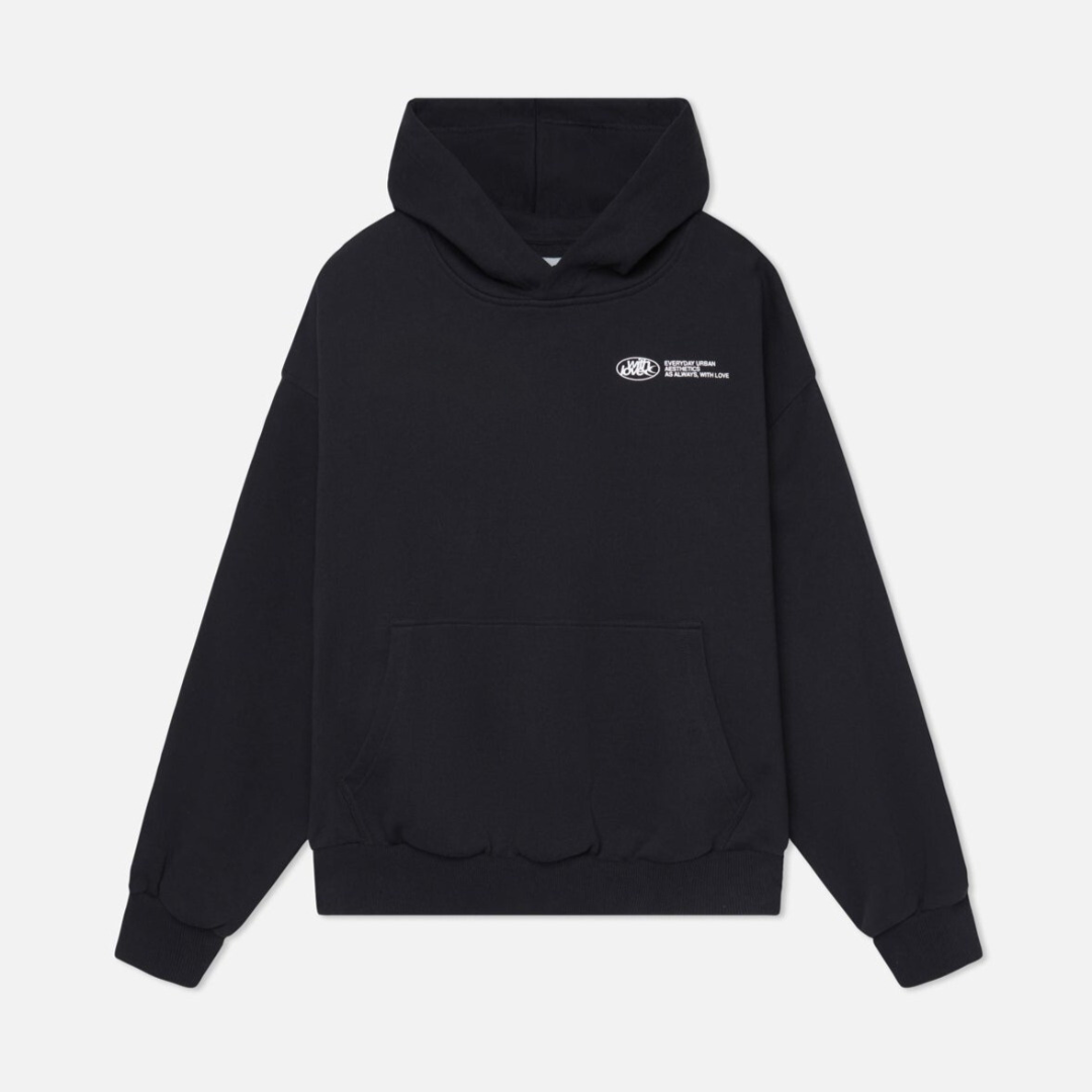 Trendy damehoodie med stort 'With Love'-print, oversized pasform for et afslappet, moderne udtryk.