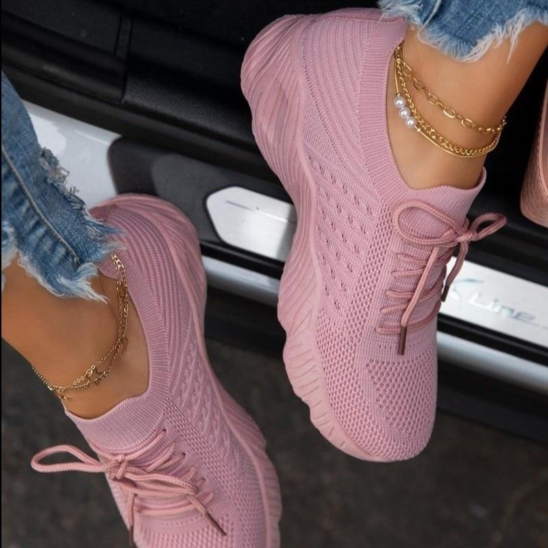 "Dame sneakers i elegant design, komfortabel med fleksibel sål og åndbare materialer, ideel til daglig brug."