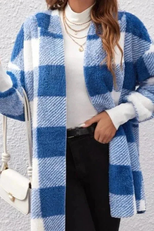 Komfortabel og stilfuld ternet damecardigan jakke. Din nye favorit til afslappet hverdagslook.