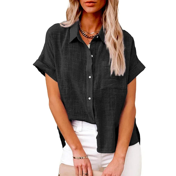 Letvægts løs damebluse med korte ærmer, perfekt som casual sommerbluse.