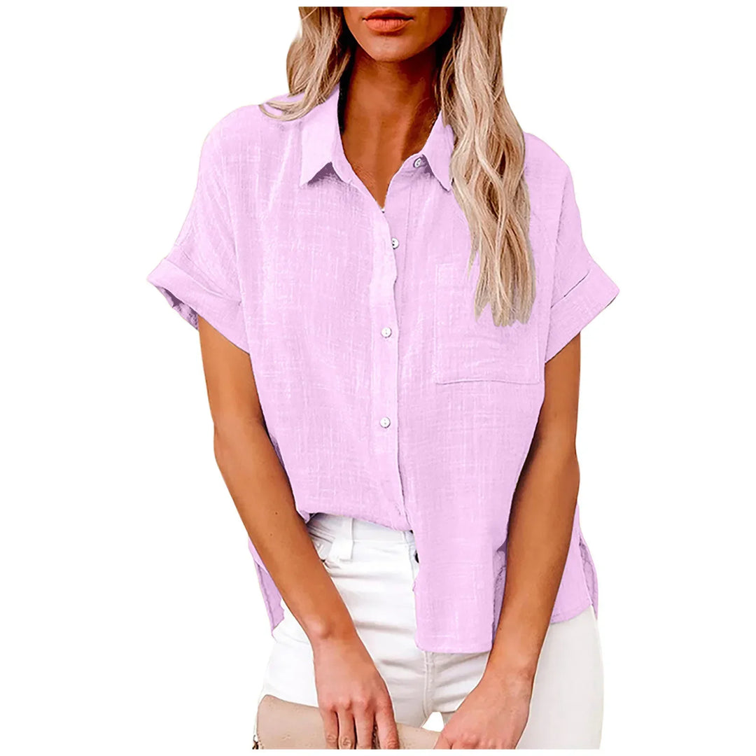 Elegant, men casual, dames sommerbluse med korte ærmer og løs komfortabel pasform.