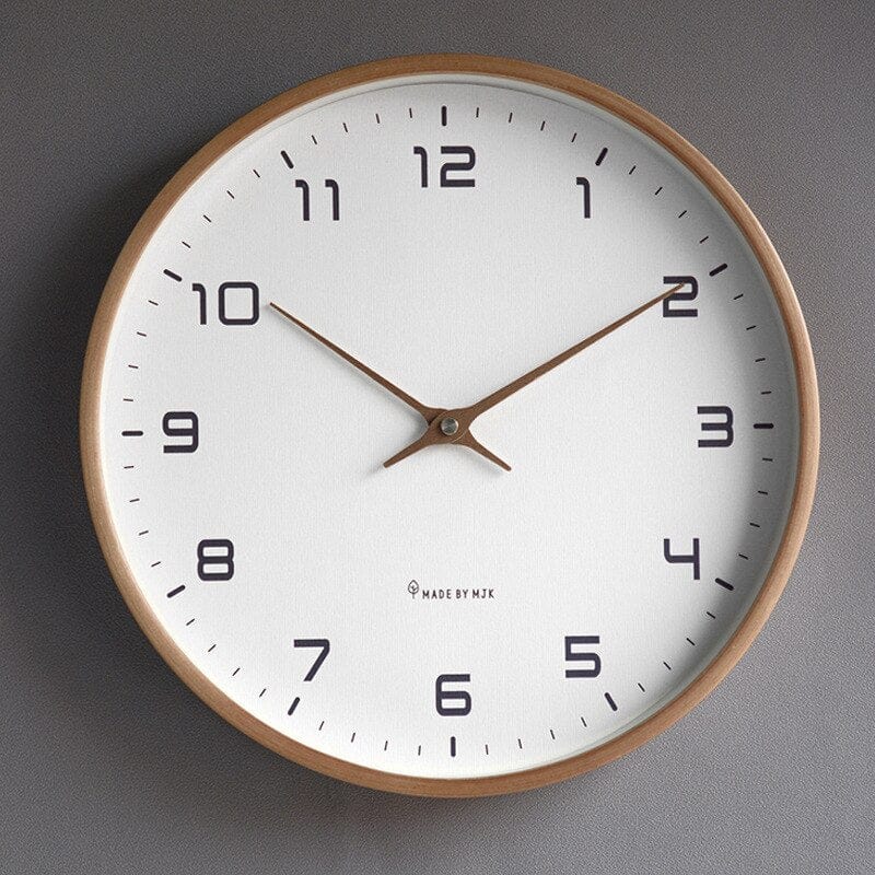 Dekorativt trævægur med lydløs funktion, minimalistisk design, 25 cm diameter, klar talvisning, elegant stil.