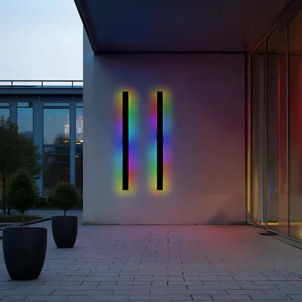 Moderne LED-væglampe i metal og akryl