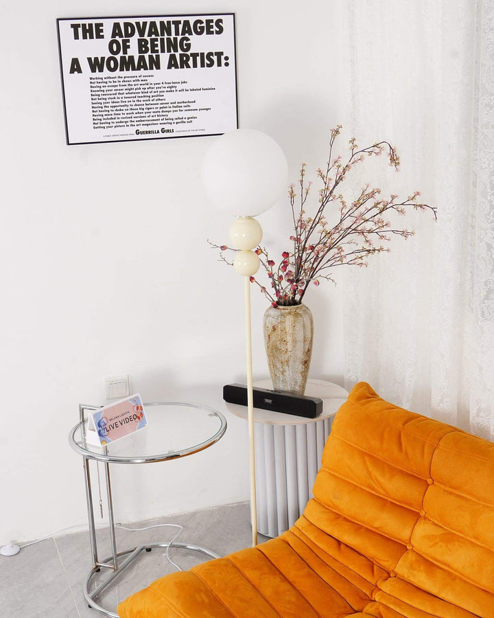 Elegant Gulvlampe i Metal og Glas