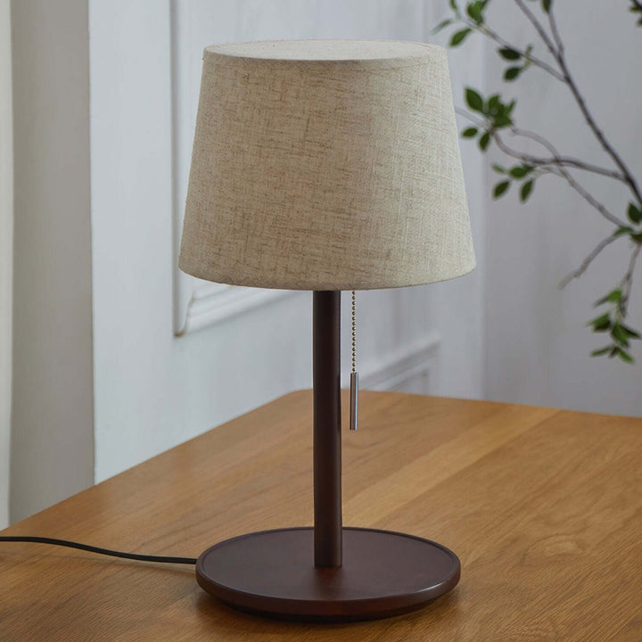 Nordisk Valnøddelampe med Stofskærm - 49cm