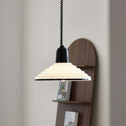 Cremefarvet Glas Pendellampe - Elegant Design