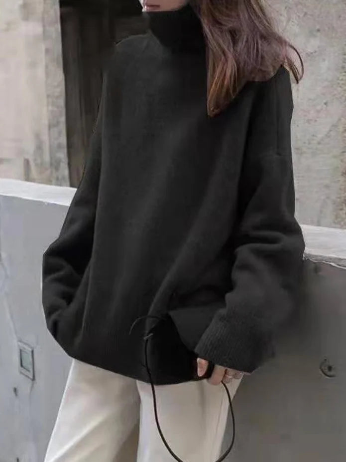 "Eksklusiv cashmere rullekrave for kvinder i beige, blød tekstur, elegant design, perfekt til kølige dage, vinterstil."
