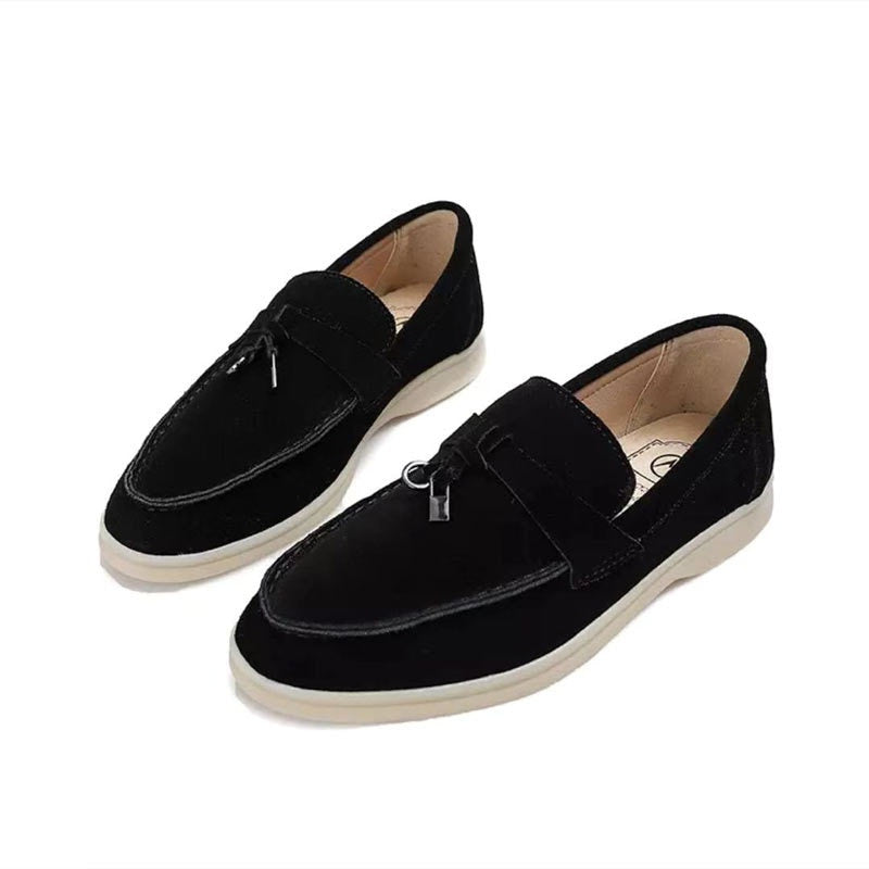 Forårssko: elegante dame loafers med spids tå, perfekt til lette dage og stilfulde outfits.