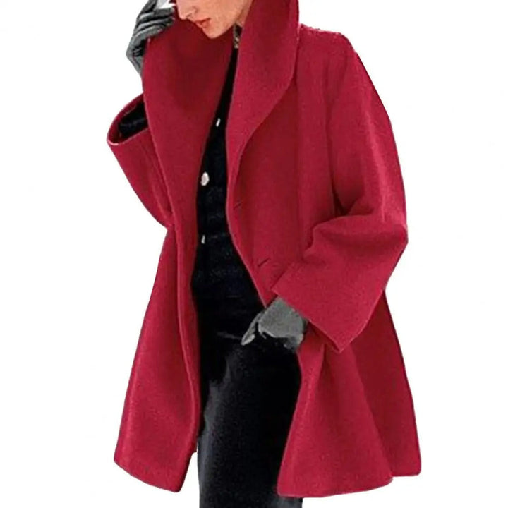 Elegant oversized vinterfrakke til kvinder. Høj krave for tidløs stil og optimal varme.