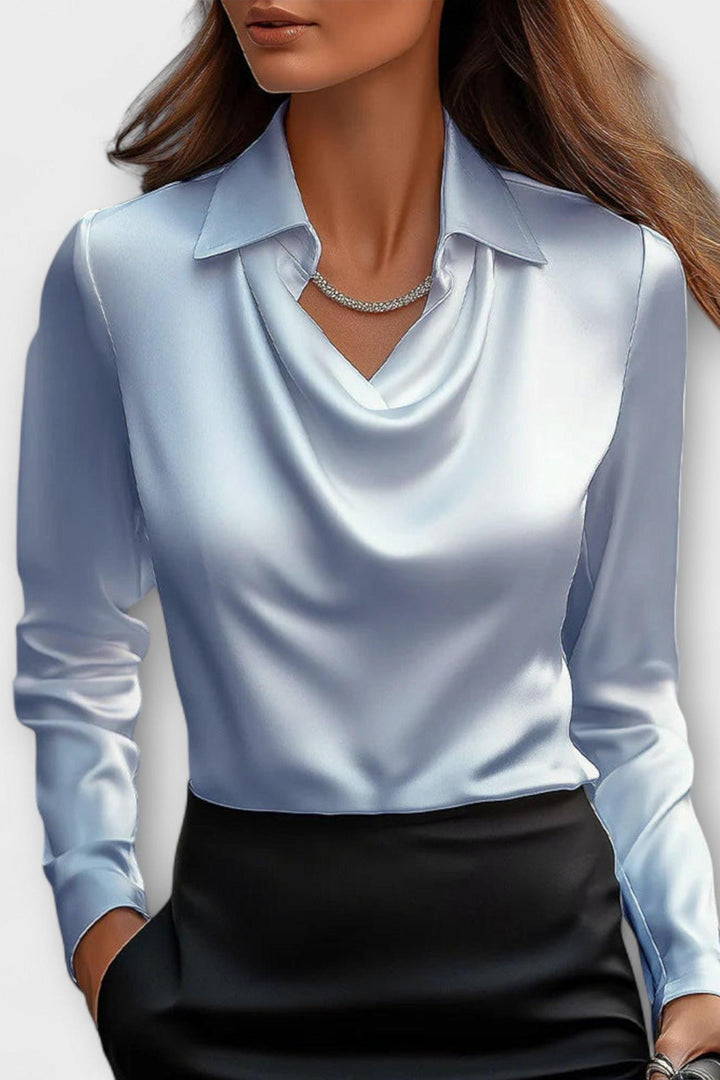 Draperet hals damebluse, feminin og elegant. Ideel som arbejdsbluse eller festtop.