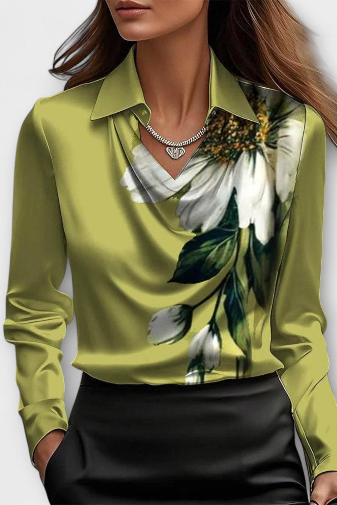 Komfortabel elegant damebluse med smuk draperet hals. Alsidig til modebevidste kvinder.