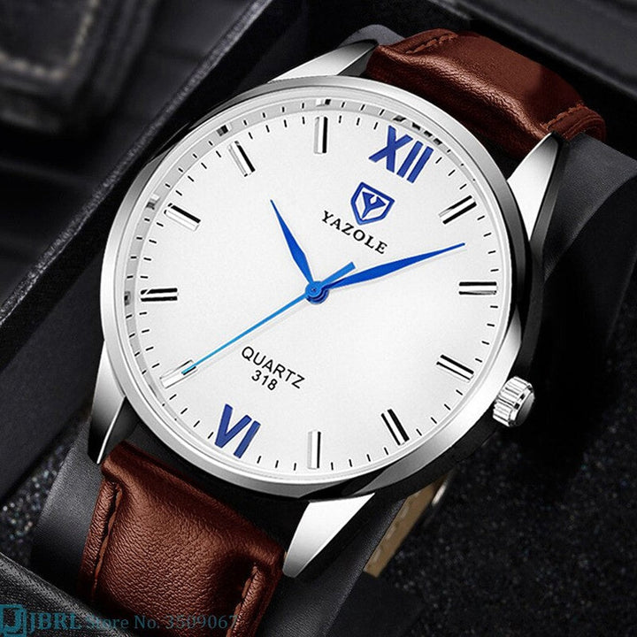 Elegant herreur med sort armbånd og romertalsskive, perfekt til både business og fritid.