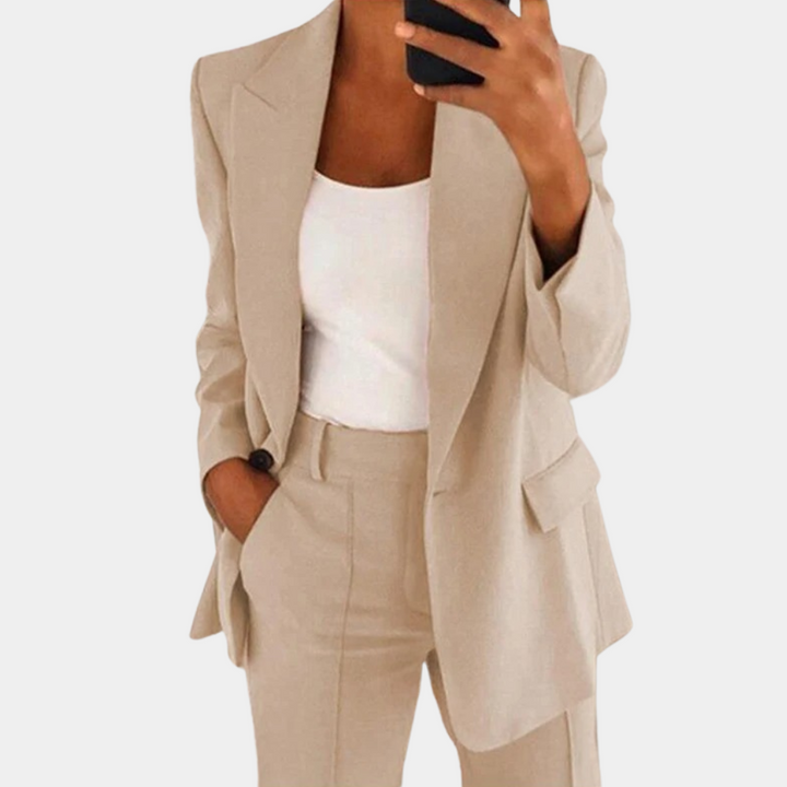 Elegant beige blazer til kvinder; alsidig og komfortabel pasform.