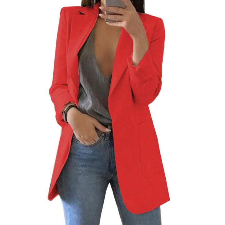 Chic lang kvindeblazer i moderne design. Elegant og alsidig damejakke for et poleret look.