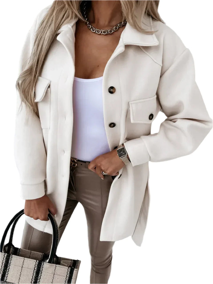 Elegant blazer til damer, feminin jakke med fleksibel pasform og tidløst design, perfekt til enhver lejlighed.