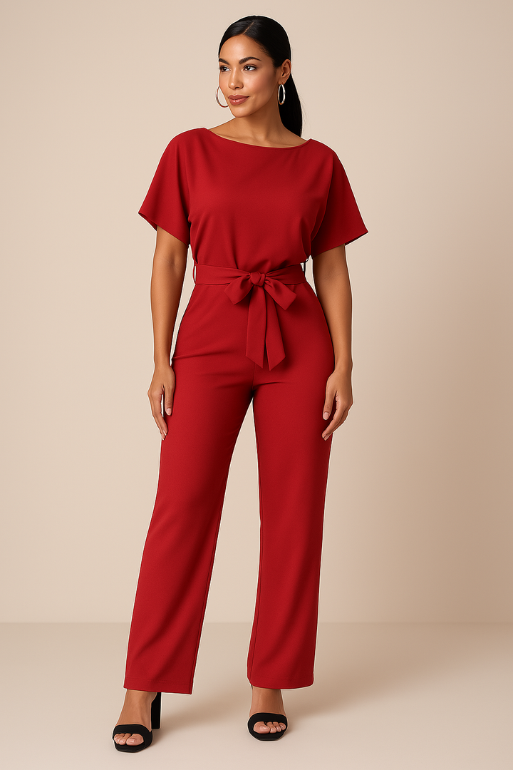 Komfortabel og stilfuld jumpsuit, alsidig til både arbejde og afslappede fritidsaktiviteter.