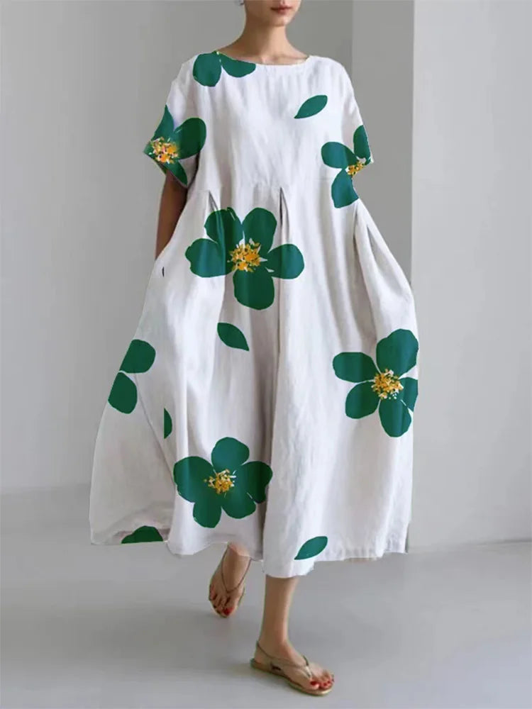 Elegant Stilla kjole for kvinder, smukt designet med blødt, åndbart materiale. Perfekt til formelle og afslappede events.