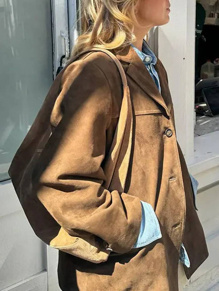 Casual efterårs blazer til kvinder i brungrøn vintage stil med knapper og lommer, en chic damejakke.