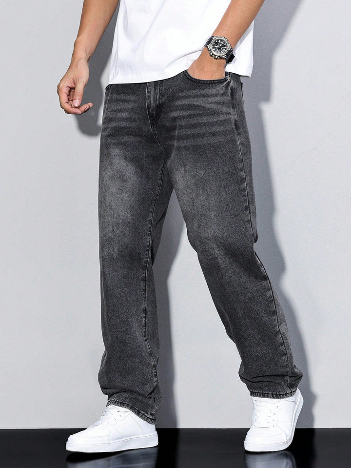 Stilfulde herre jeans; ensfarvet design for et rent, tidløst look og alsidig styling.