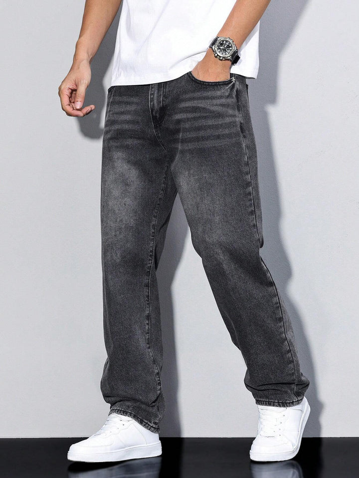 Hverdagsjeans til herre, der kombinerer afslappet komfort og smart stil.