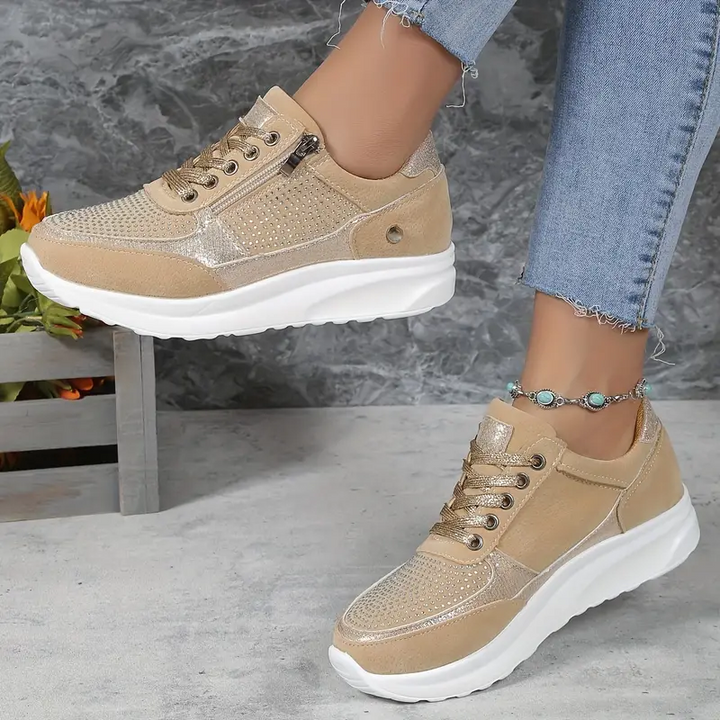 "Ergonomiske kvinde-sneakers med moderne design, åndbare materialer og optimal støtte, perfekt til daglig brug."