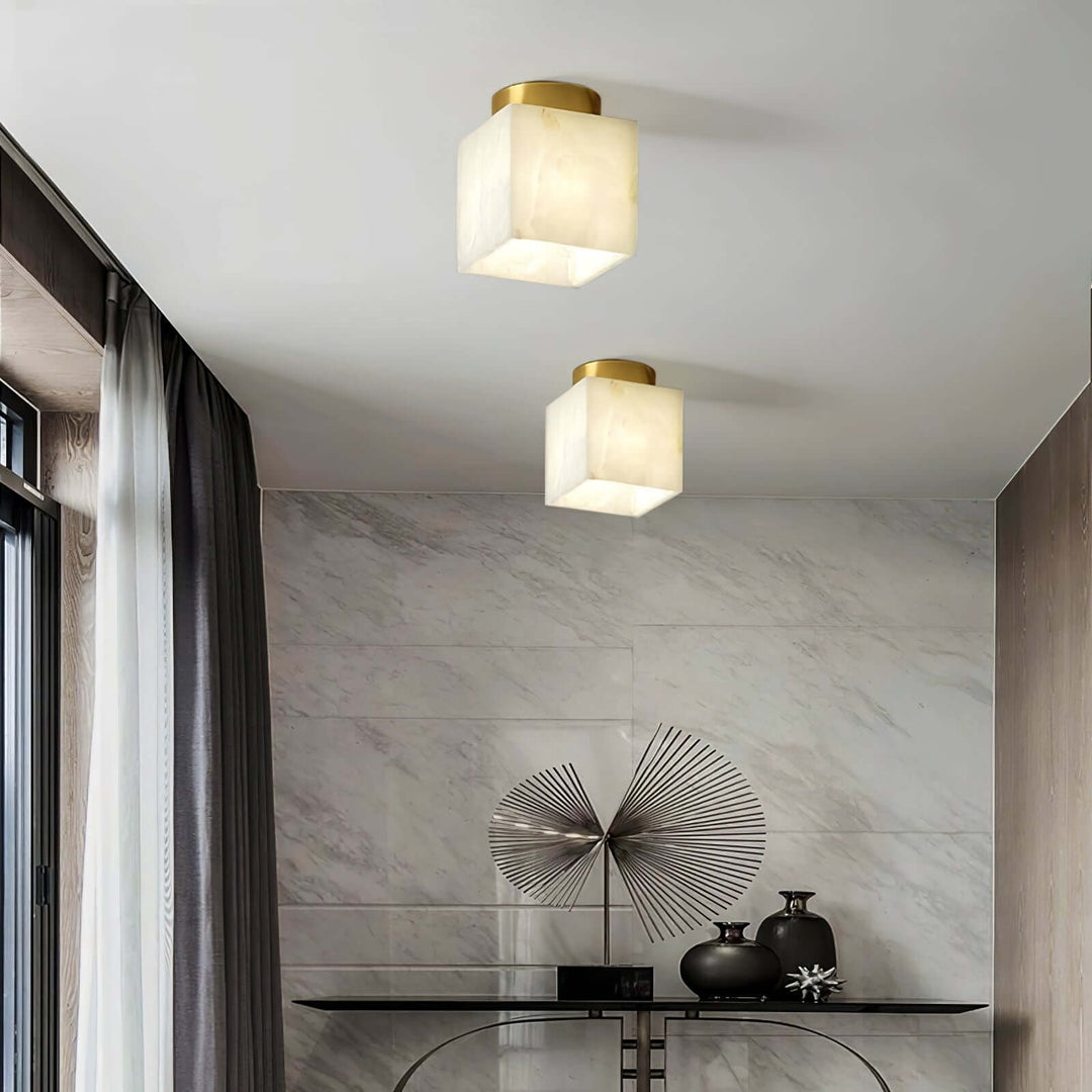 Elegant Alabast Loftslampe - 15cm