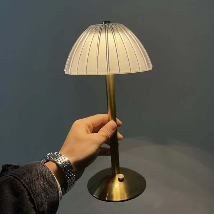 Ledningsfri krystalmetal bordlampe