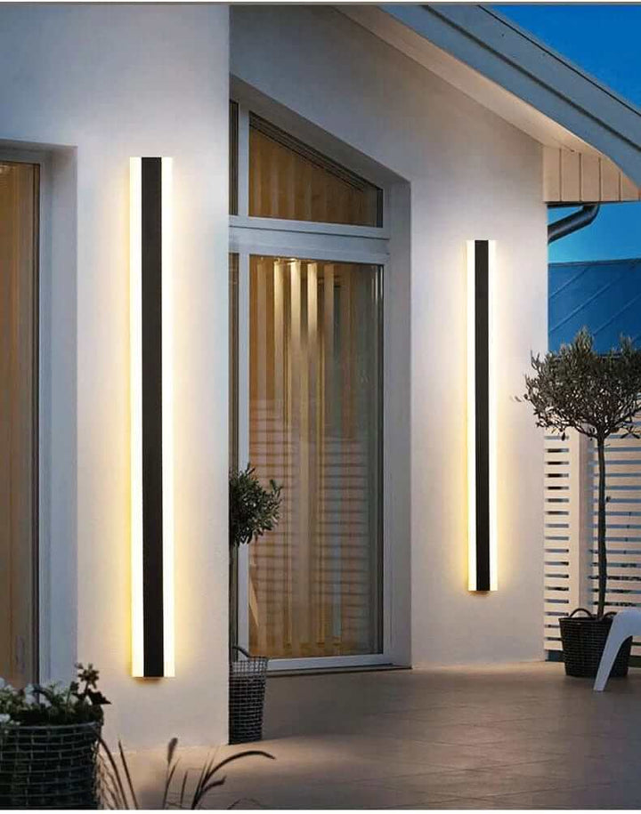 LED Væglampe i Stribet Design | Moderne Indendørs Belysning