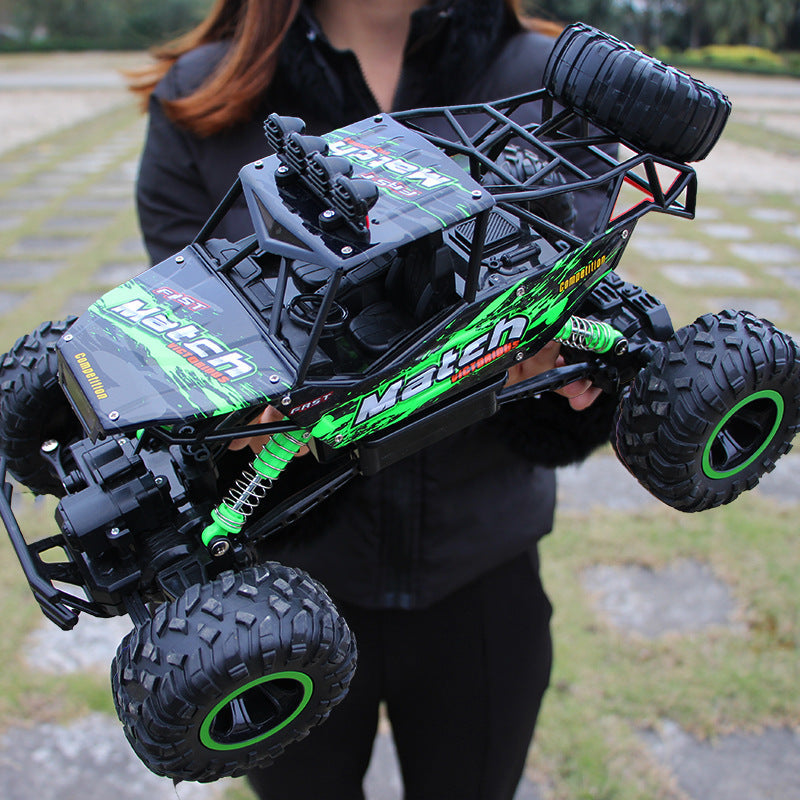 Fjernstyret 4WD monster truck klar til terræn. Robust RC bil til off-road eventyr og actionfyldt leg.