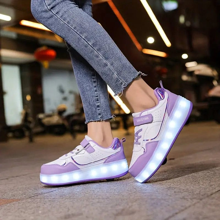 "GlowRush LED rullesko til børn med indtrækkelige hjul; farverige sneakers med skinnende lys til fart og sjov."