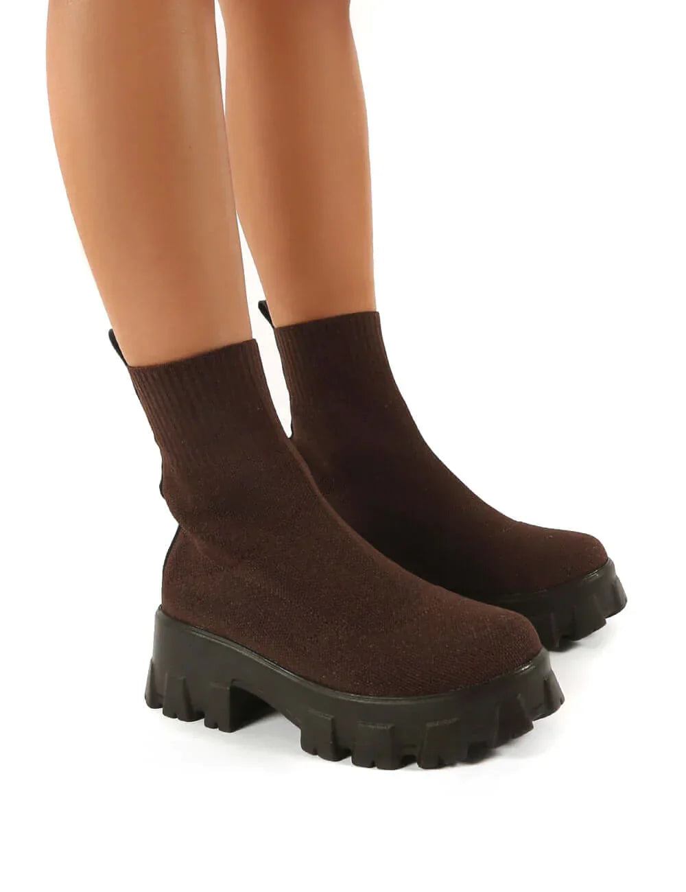 Elegante modestøvler til kvinder, sorte slipon ankelstøvletter med et moderne look.