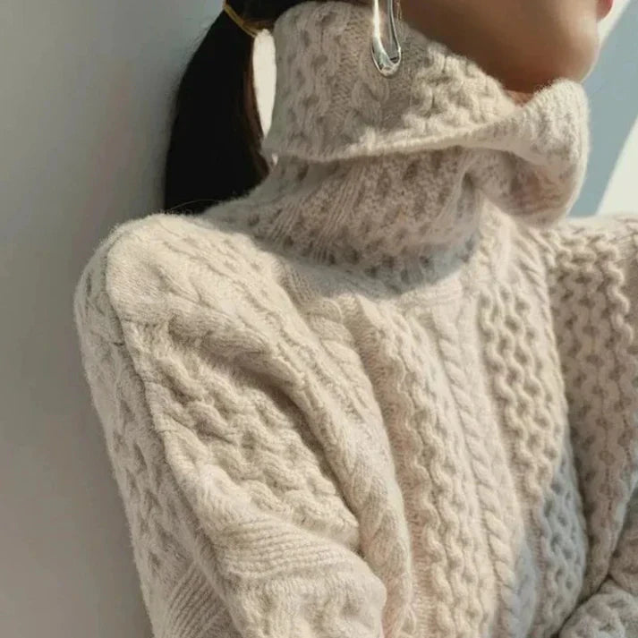 "Kvinder Kashmir rullekravesweater i blå, ekstra blød med elegant rullekrave og tidløst design, perfekt til vinter."