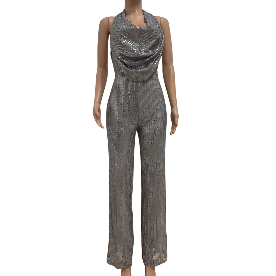 Elegant kvinder jumpsuit med pailletter og draperet halterneck, ideel til fest og særlige lejligheder.