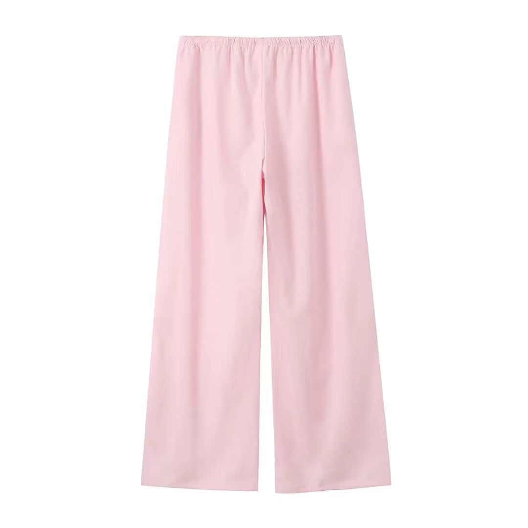 Enkelt og elegant, løst damesæt med wide leg bukser til enhver stil.