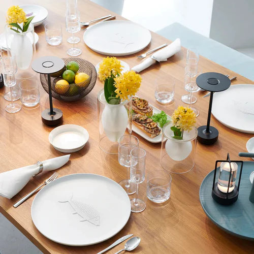"Luksus trådløs bordlampe i moderne design, elegant metalfinish, justerbart lys, passer til enhver indretning."