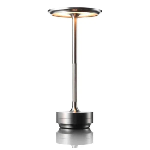 "Luksus trådløs bordlampe i moderne design, elegant metalfinish, justerbart lys, passer til enhver indretning."