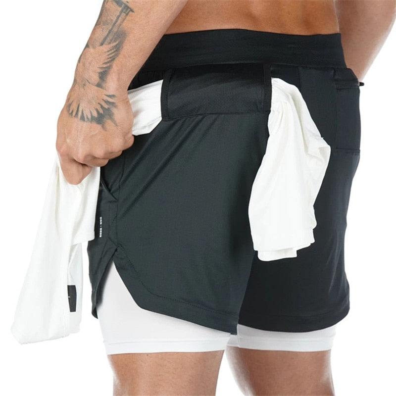 Sorte 2-i-1 herre træningsshorts med mobillomme, klar til aktivtøj, sport og sommer.