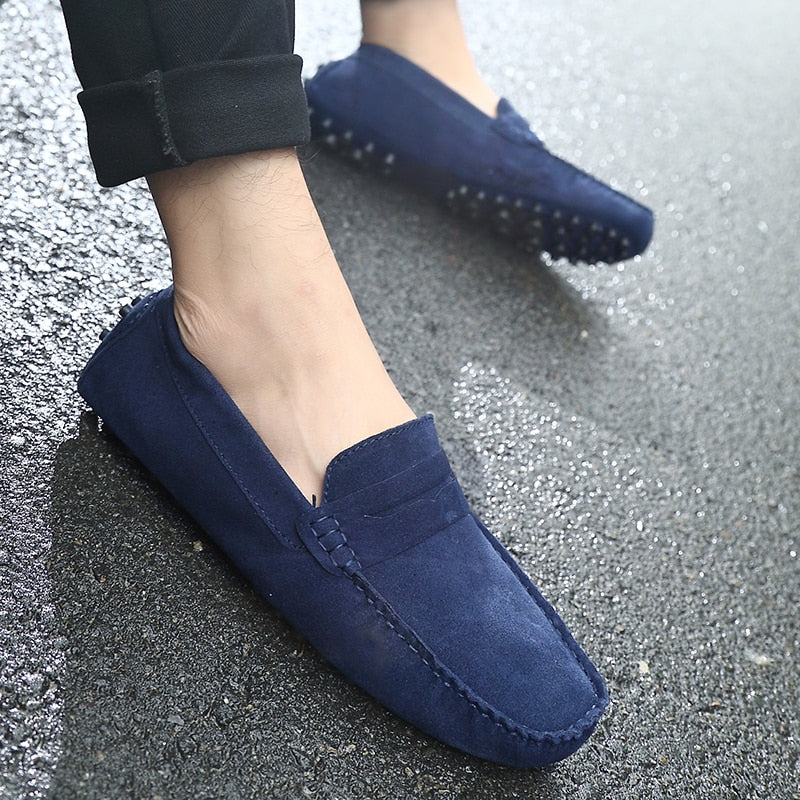 Lækre læder loafers til mænd, italiensk design for et stilfuldt og afslappet udtryk.