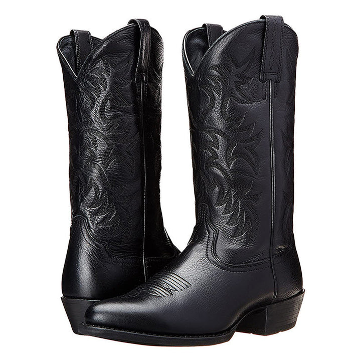 Moderigtige herre cowboystøvler med robust hæl, brunt læder og stilfuldt western-look, perfekte til enhver anledning.