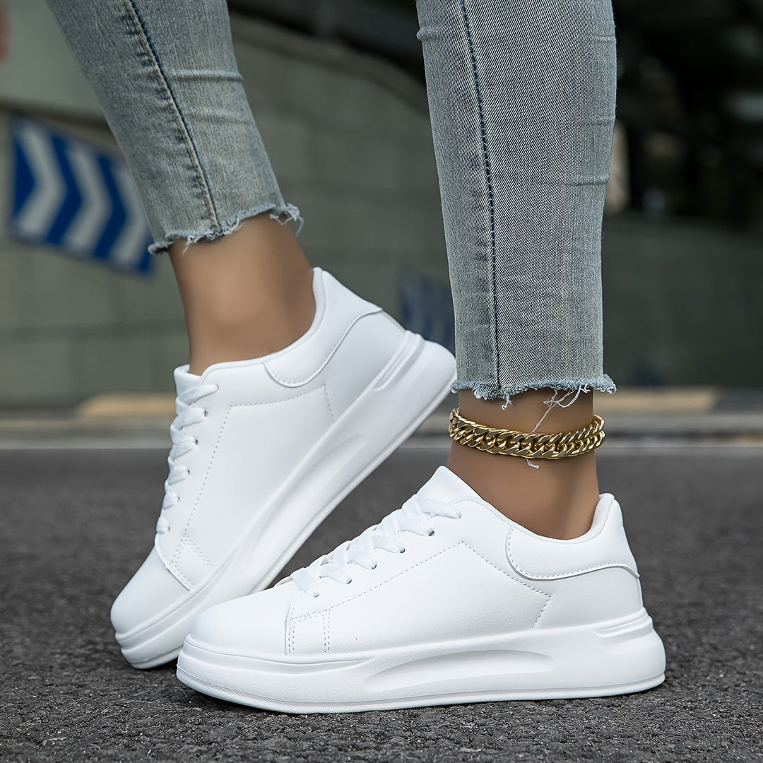 Hvide Dame Sneakers med minimalistisk design, ultimativ komfort og moderne stil for enhver hverdag.