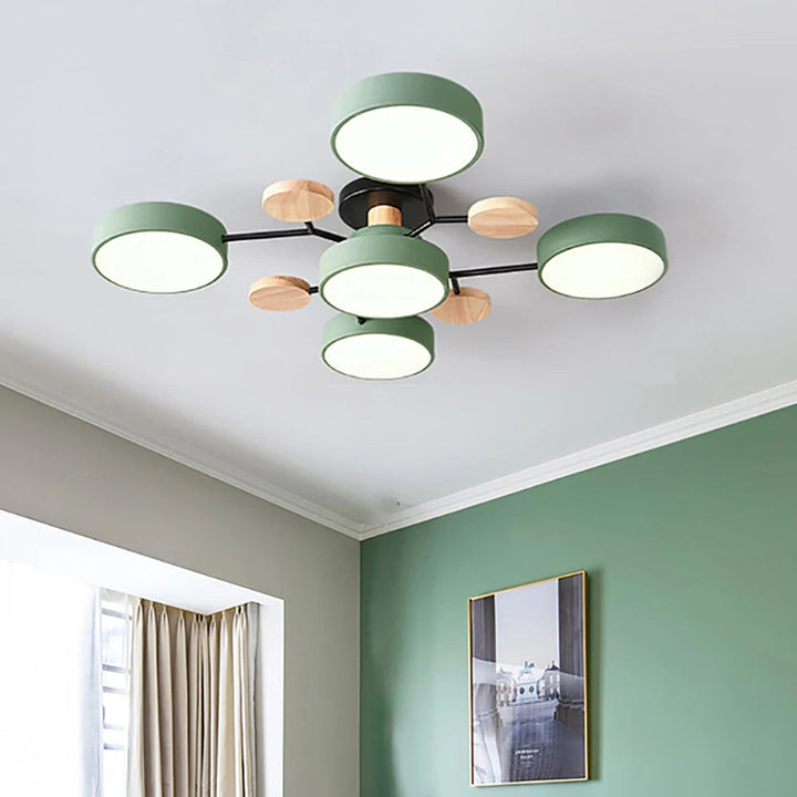 Eksklusiv designer OLAN loftlampe. Skab den perfekte atmosfære med justerbart lys til indretningen.