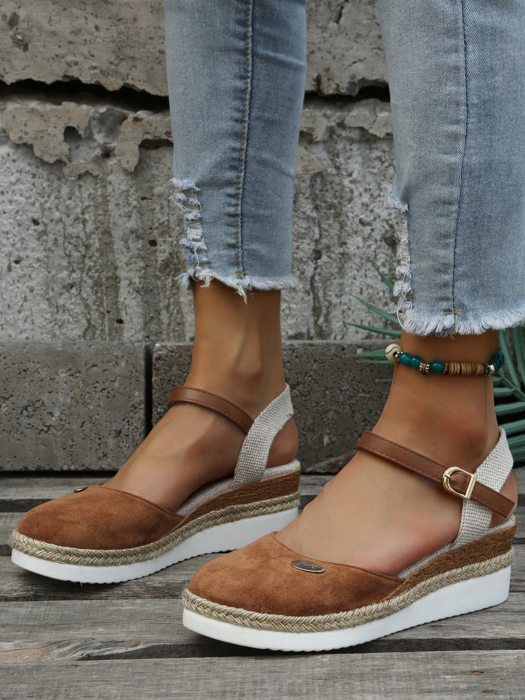 Ortopædiske espadrilles til kvinder, elegante og komfortable med letvægtskonstruktion, perfekt til hverdagsbrug.
