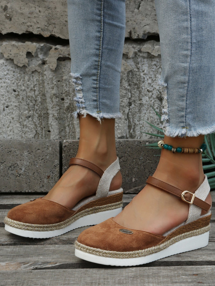 Ortopædiske espadrilles til kvinder, elegante og komfortable med letvægtskonstruktion, perfekt til hverdagsbrug.