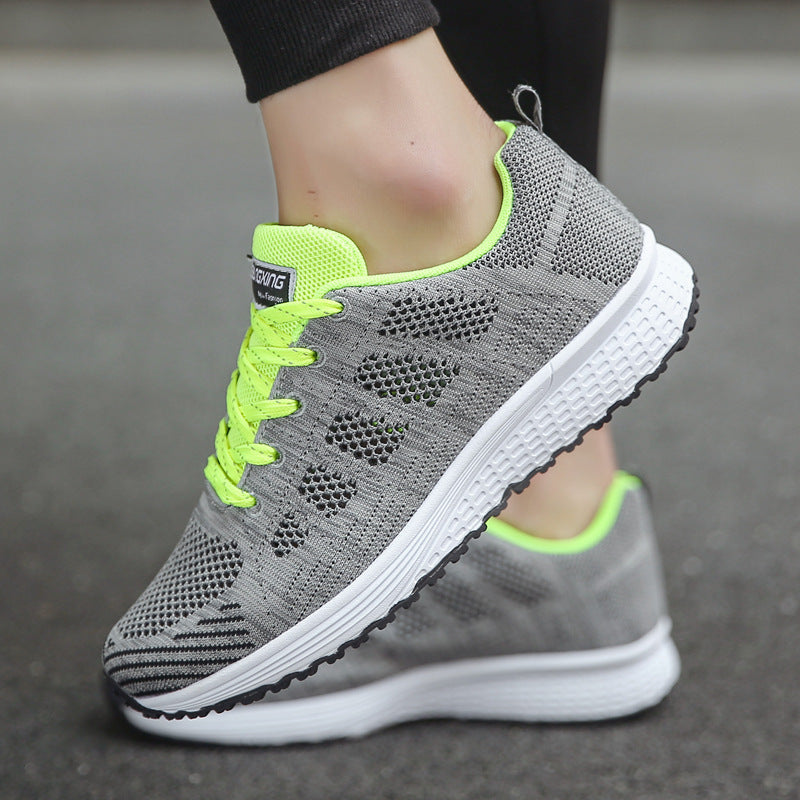 "Ortopædiske sneakers med 4 cm hælstøtte, åndbare materialer, ideelle til sport og daglig brug, hvid og grå design"