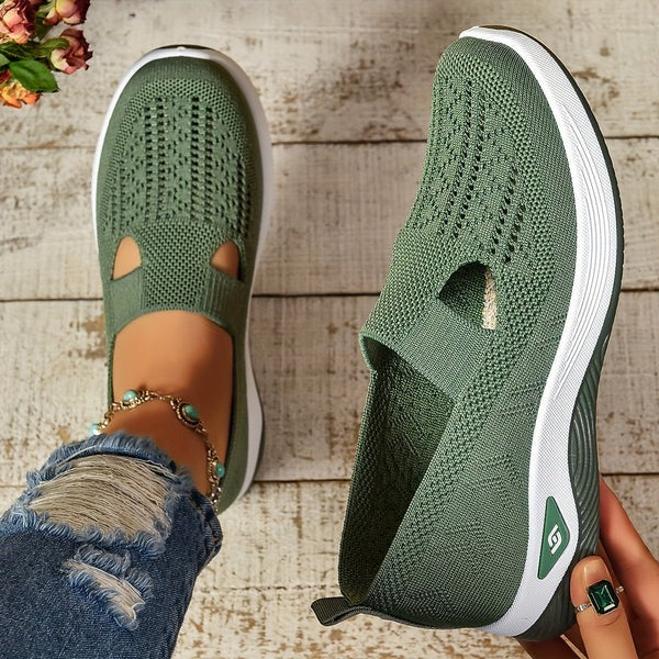 "Slip-on ortopædiske sko til kvinder med ergonomisk design, stødabsorberende sål og åndbare materialer for optimal komfort."