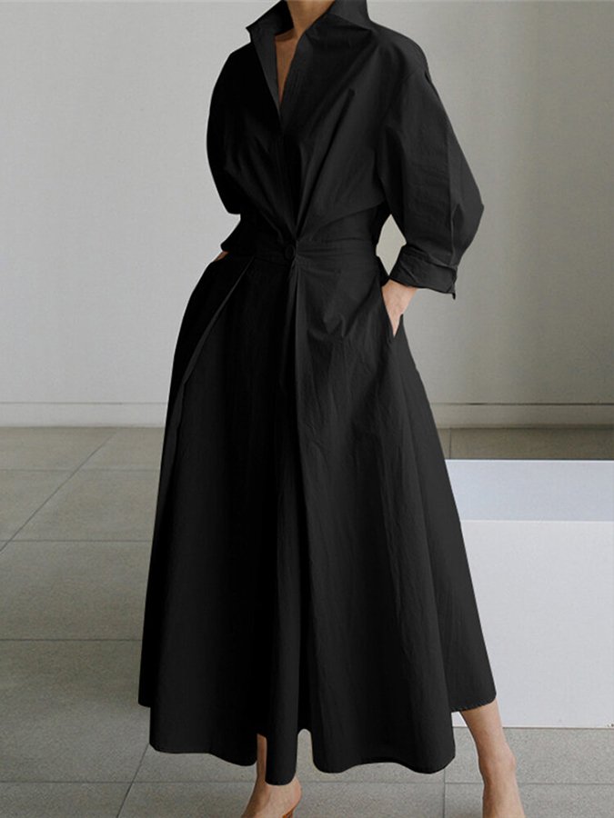 Elegant dame midi kjole med knapper, flatterende silhuet. Perfekt til hverdag og festlig brug.