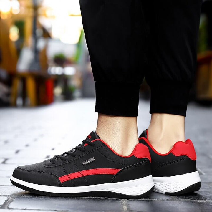 Sporty herresneakers med skridsikker sål, stødabsorbering og stilfuldt design til daglig brug og sport.