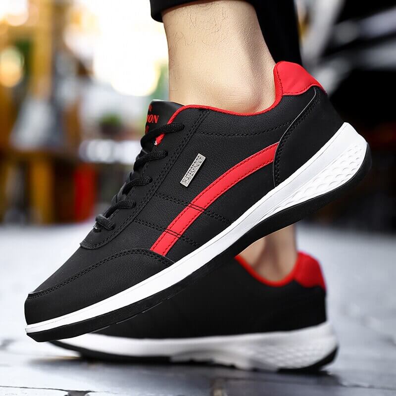 Sporty herresneakers med skridsikker sål, stødabsorbering og stilfuldt design til daglig brug og sport.
