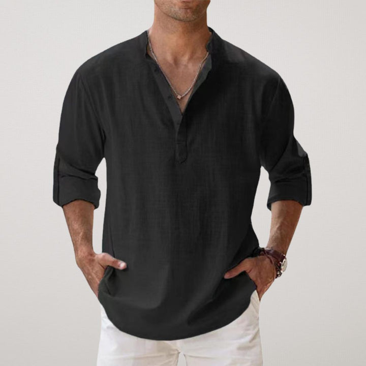 Mænds stilfulde Henley skjorte med knaplukning, designet for en slank pasform og moderne komfort.